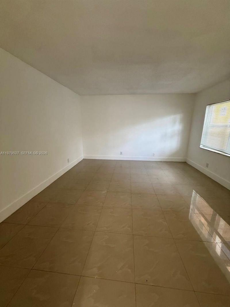 17911 NW 68th Ave, Unit N104, Hialeah, FL 33015 Photo