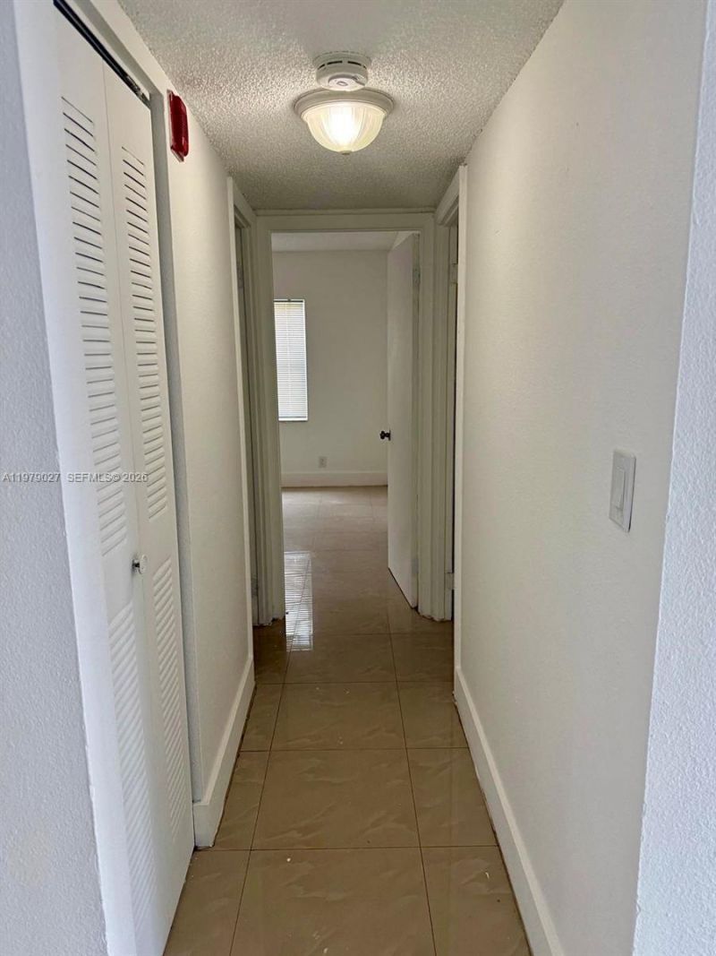 17911 NW 68th Ave, Unit N104, Hialeah, FL 33015 Photo