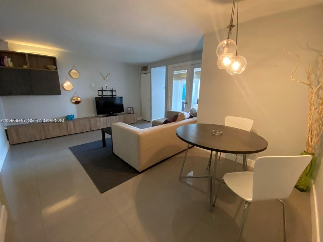 921 Jefferson Ave, Unit 3B, Miami Beach, FL 33139 Photo