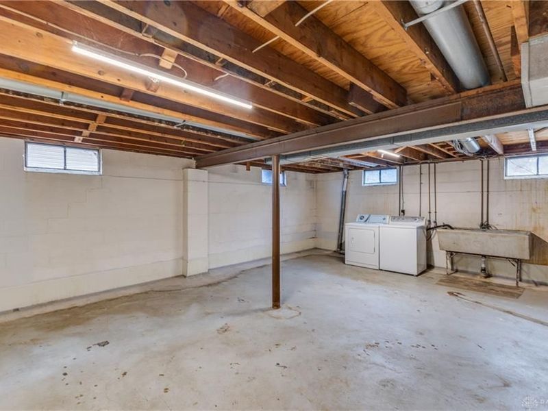 559 Marshall Drive, Xenia, OH 45385 Photo 17