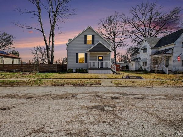 130 N Indiana Avenue, Belleville, IL 62221
