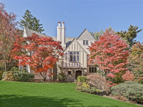 15 Carstensen Road, Scarsdale, NY 10583