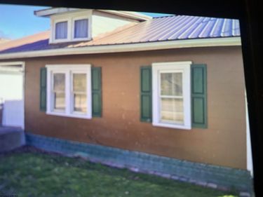 715 W 2nd Street, Weston, WV 26452