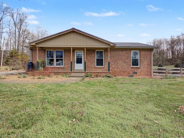 2636 Owens Dr, Santa Fe, TN 38482