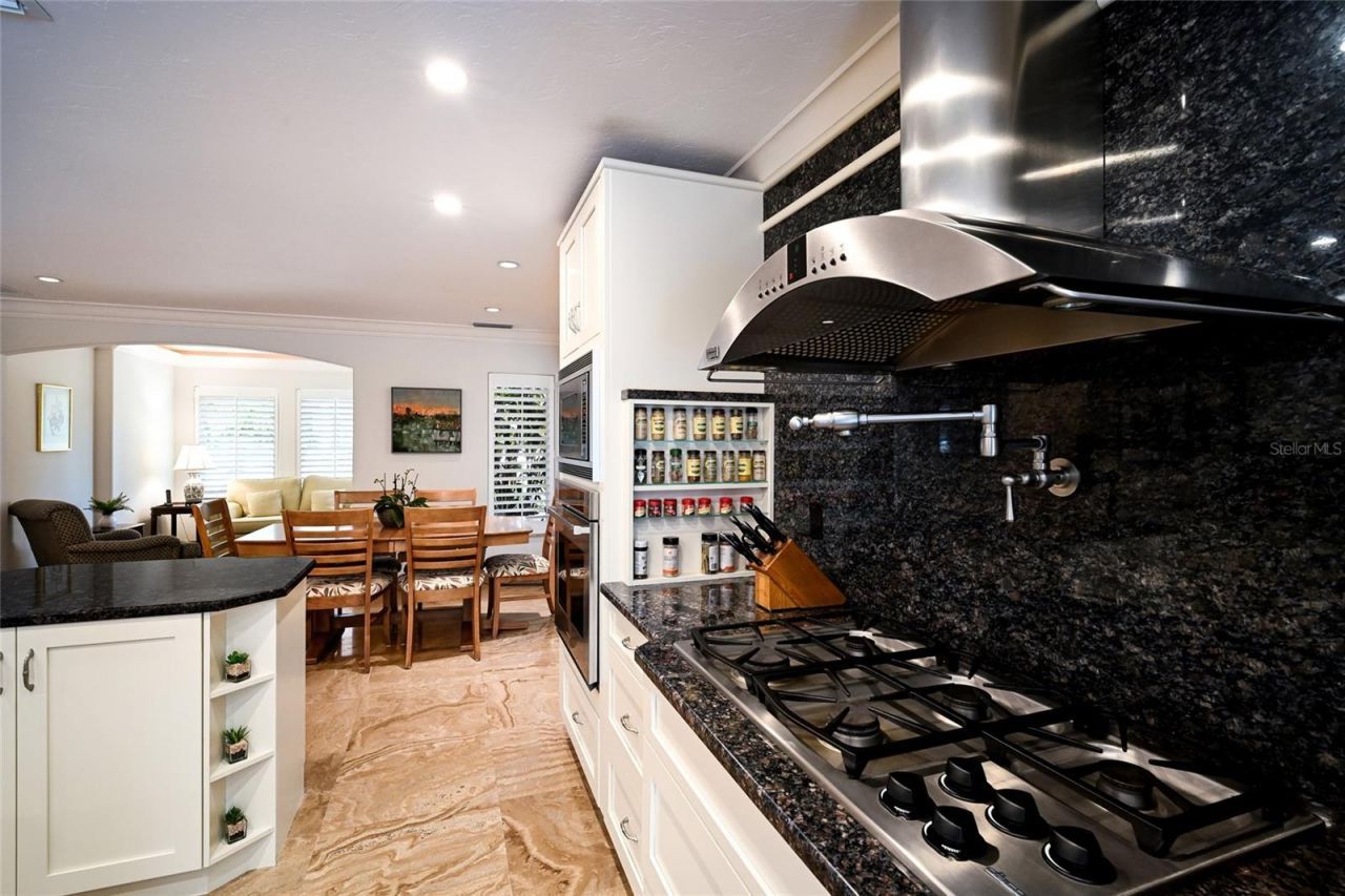 218 Robin Drive, Sarasota, FL 34236 Photo