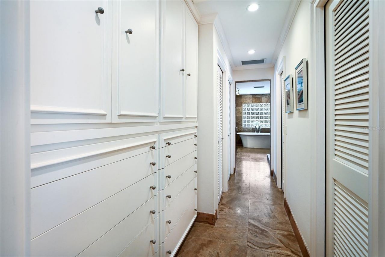 218 Robin Drive, Sarasota, FL 34236 Photo