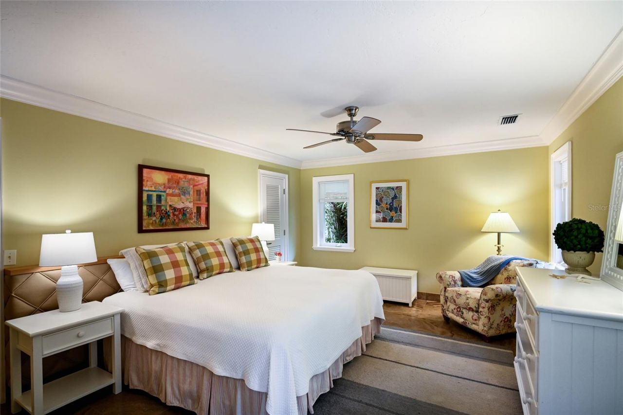 218 Robin Drive, Sarasota, FL 34236 Photo