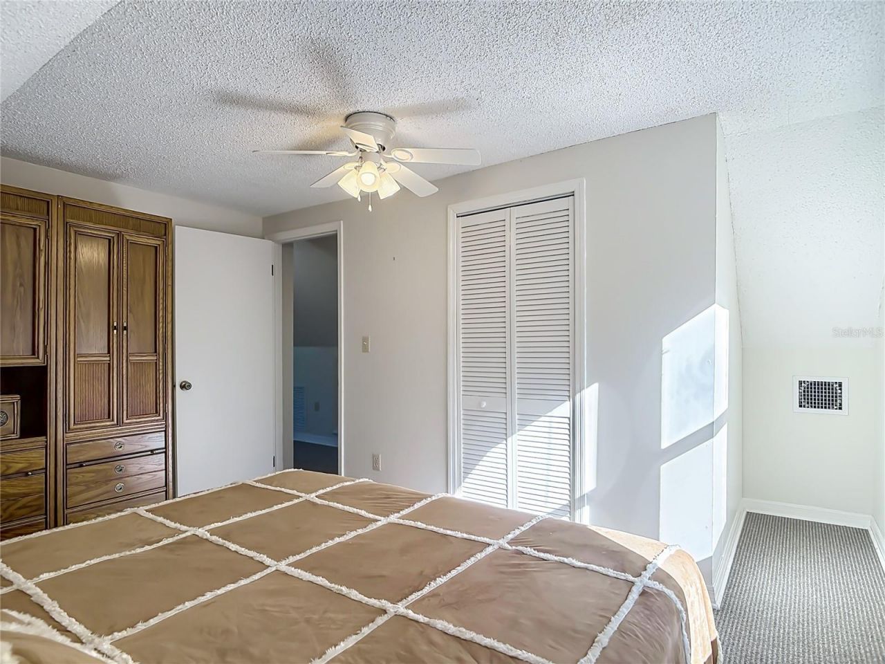 19534 Fox Den Lane , Altoona, FL 32702 Photo