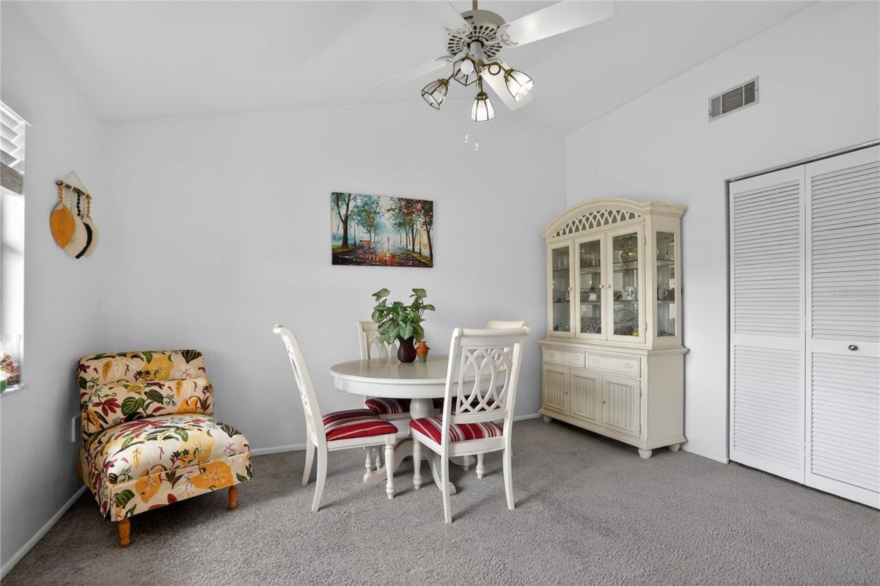 8565 Charter Club Circle, Unit 6, Fort Myers, FL 33919 Photo