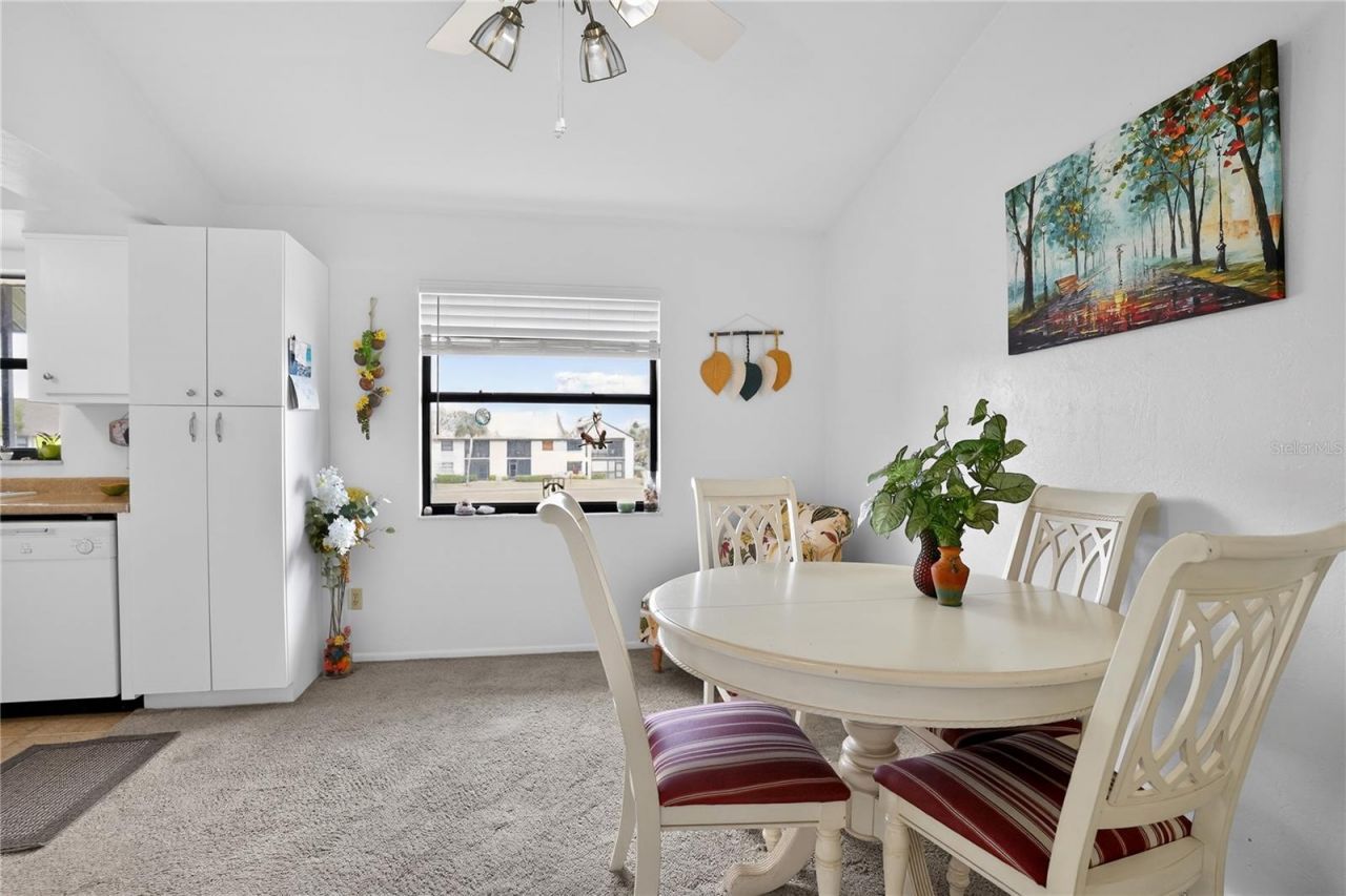 8565 Charter Club Circle, Unit 6, Fort Myers, FL 33919 Photo