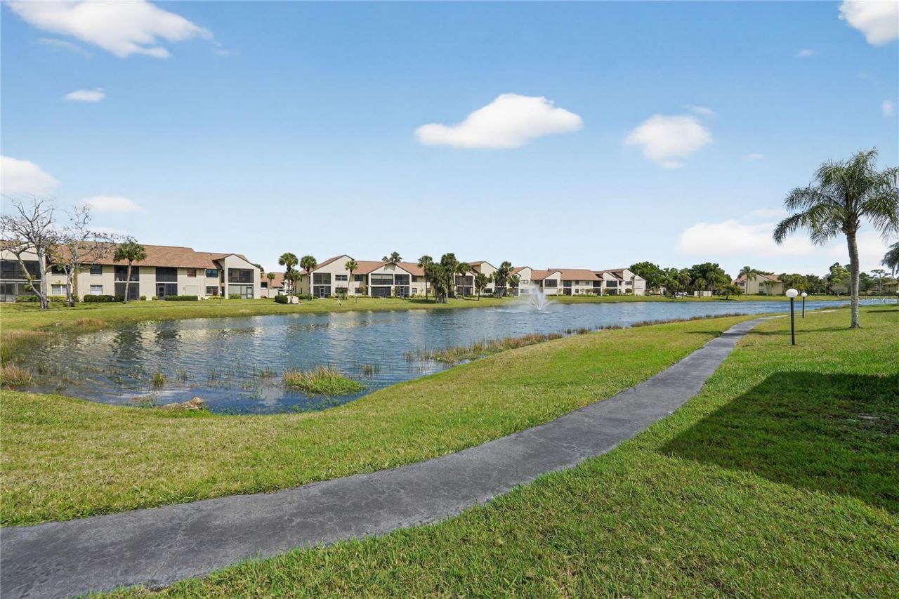 8565 Charter Club Circle, Unit 6, Fort Myers, FL 33919 Photo