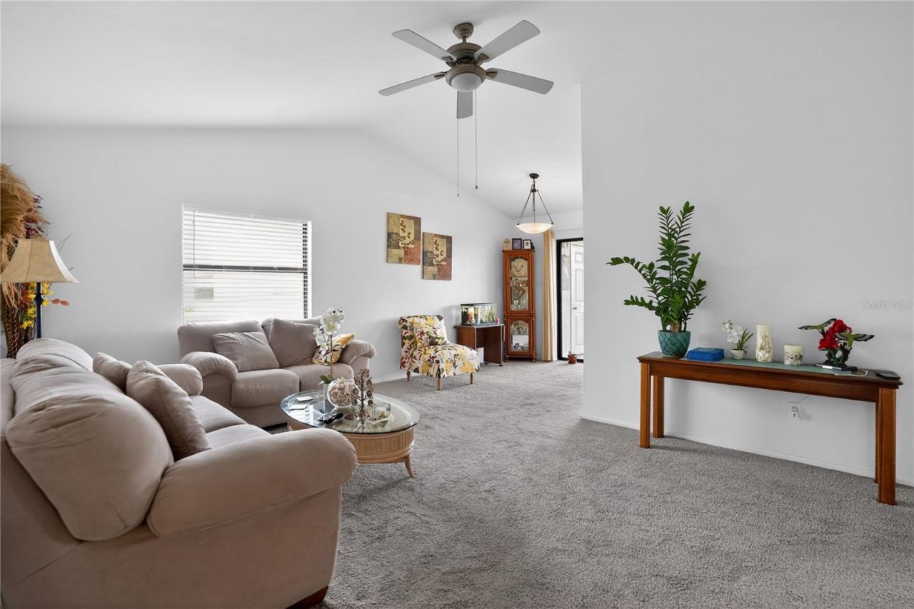 8565 Charter Club Circle, Unit 6, Fort Myers, FL 33919 Photo