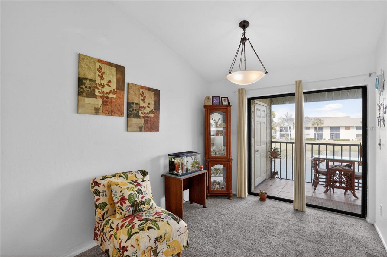 8565 Charter Club Circle, Unit 6, Fort Myers, FL 33919 Photo
