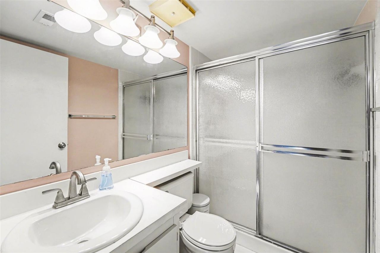 1261 Pine Ridge Circle W, Unit D1, Tarpon Springs, FL 34688 Photo