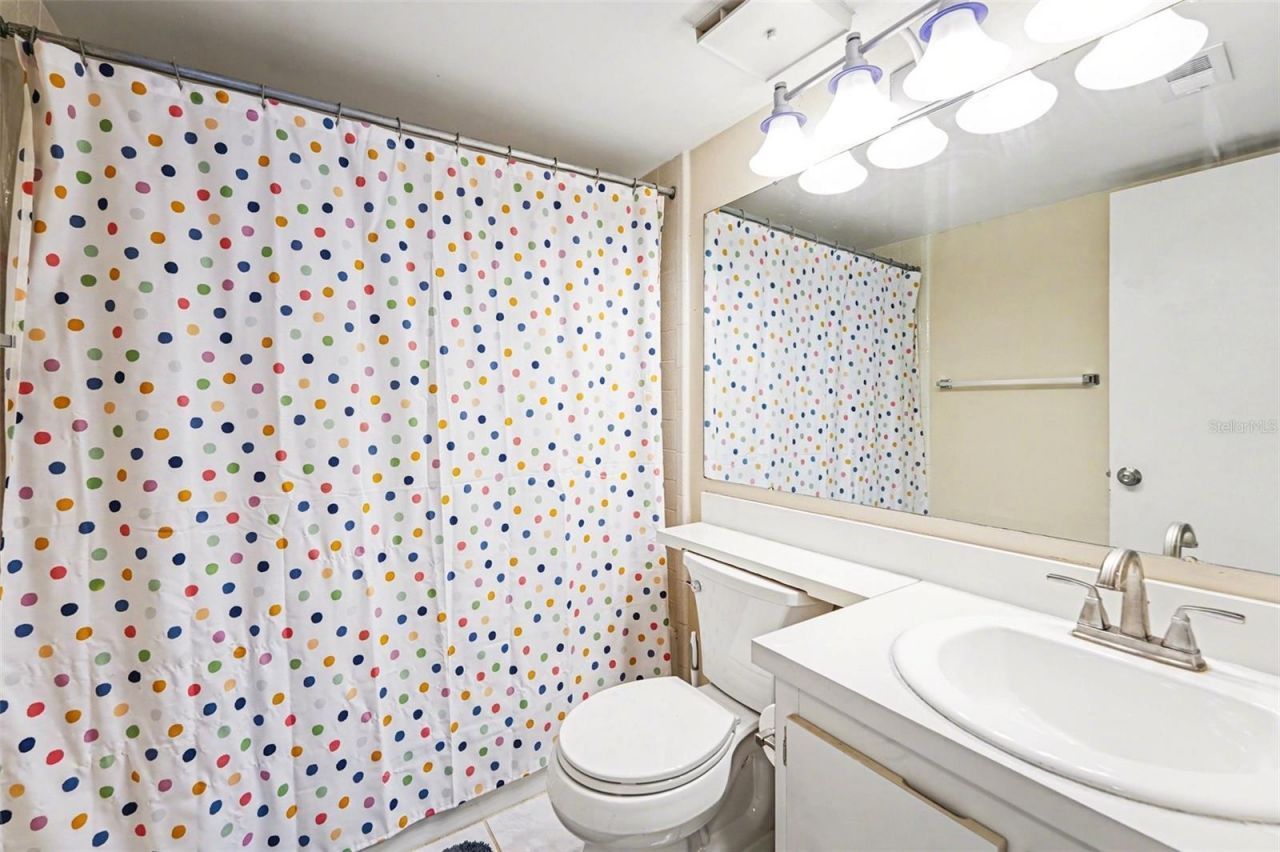 1261 Pine Ridge Circle W, Unit D1, Tarpon Springs, FL 34688 Photo