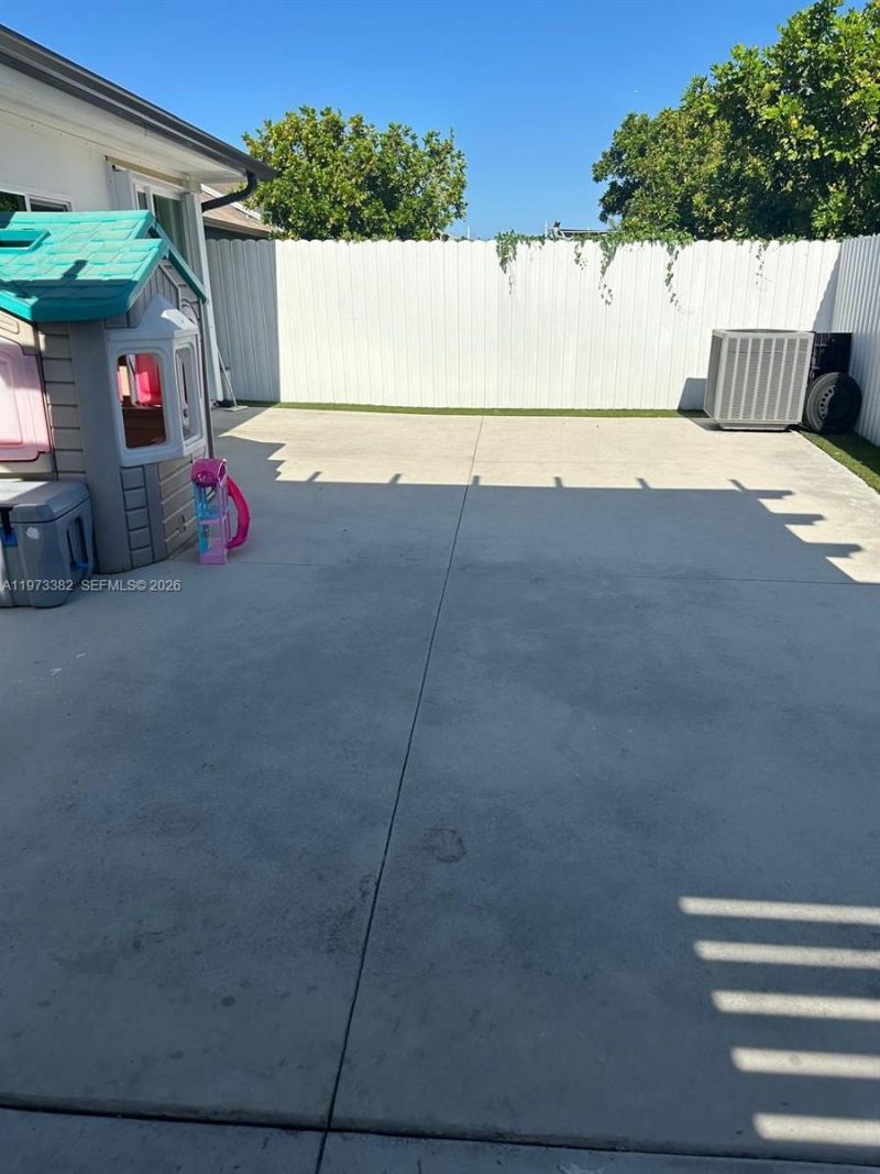 3242 NW 203rd St, Miami Gardens, FL 33056 Photo