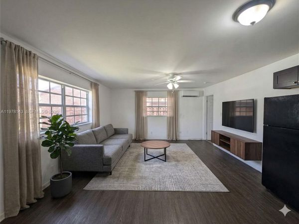 232 SW 23rd St, Unit 1-3, Fort Lauderdale, FL 33315