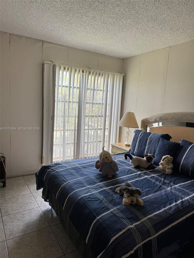 9180 SE Fontainebleau Blvd , Unit 302, Miami, FL 33172 Photo