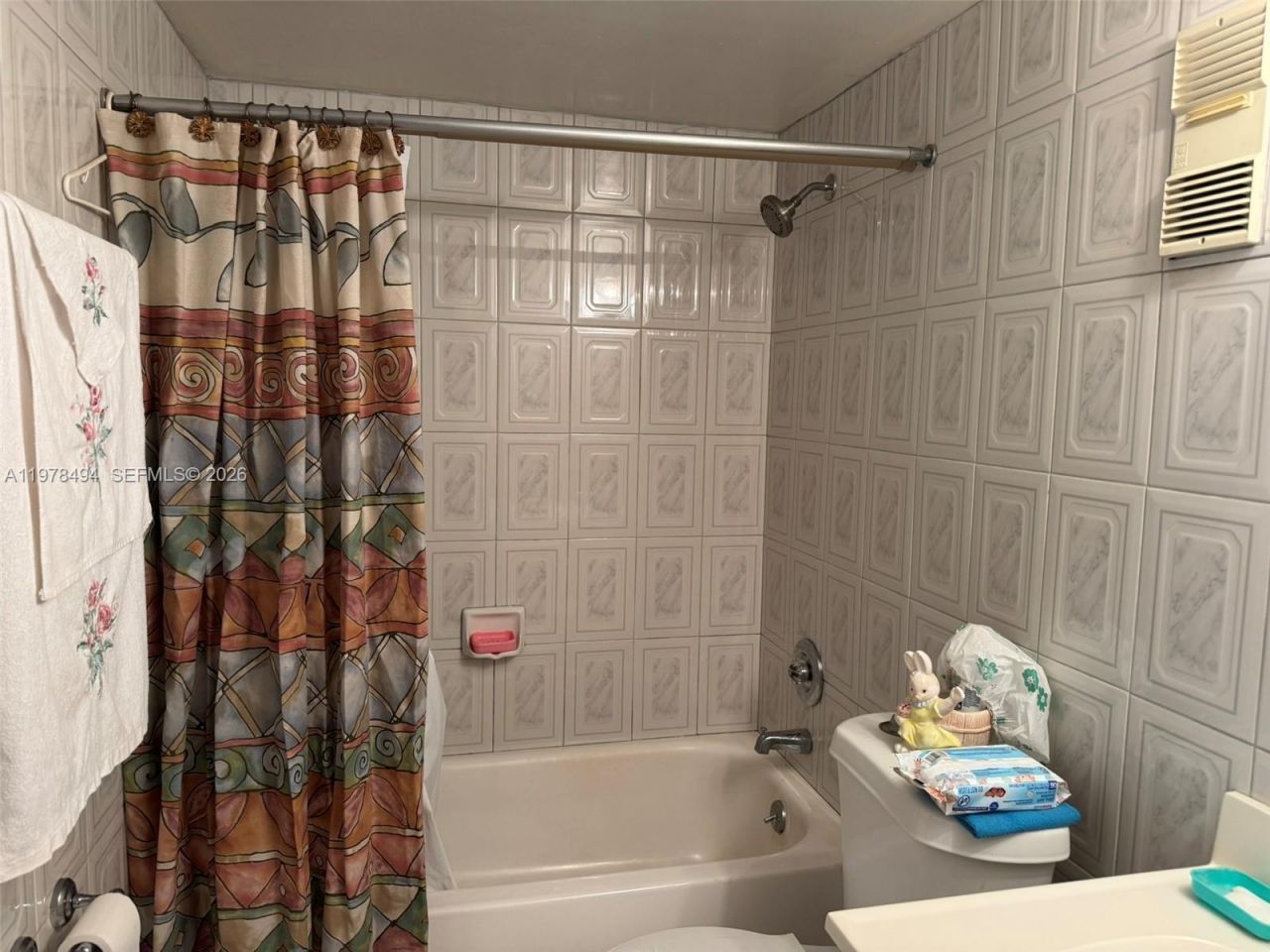 9180 SE Fontainebleau Blvd , Unit 302, Miami, FL 33172 Photo