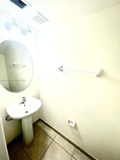 10600 NW 88th St, Unit 215, Doral, FL 33178 Photo