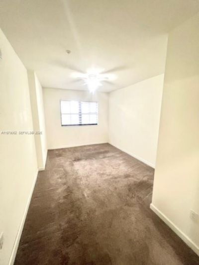 10600 NW 88th St, Unit 215, Doral, FL 33178 Photo