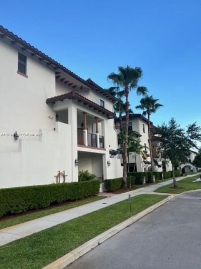 10600 NW 88th St, Unit 215, Doral, FL 33178 Photo