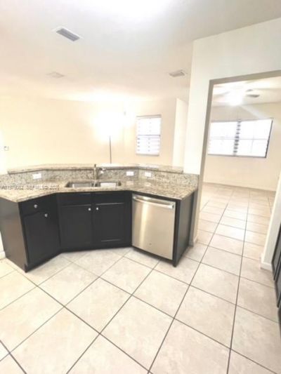 10600 NW 88th St, Unit 215, Doral, FL 33178 Photo