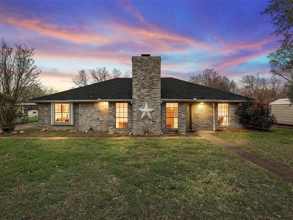 360 Elmwood Drive, Woodway, TX 76712
