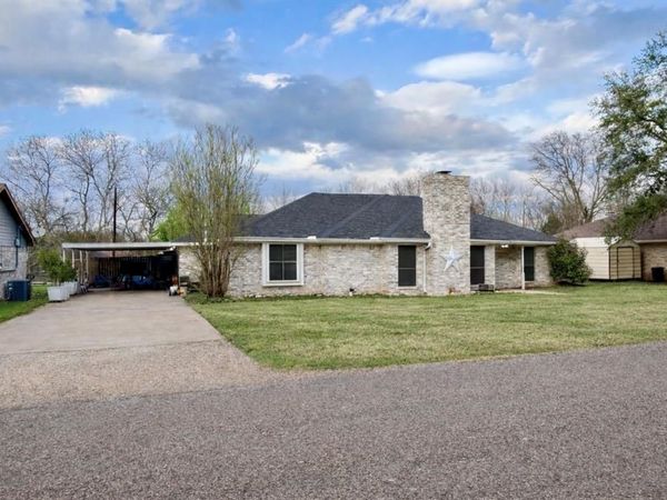 360 Elmwood Drive, Woodway, TX 76712