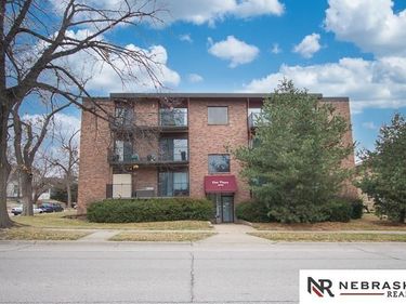 2400 A Street , Unit 1, Lincoln, NE 68502