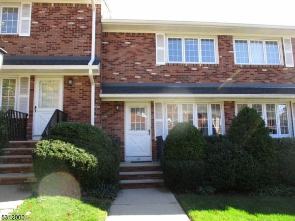 777 Springfield Ave, Unit 17, Summit, NJ 07901