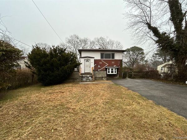 1181 Ocean Avenue , Bay Shore, NY 11706