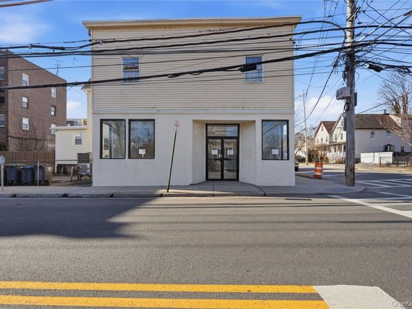 80 Lincoln Avenue, Pelham, NY 10803