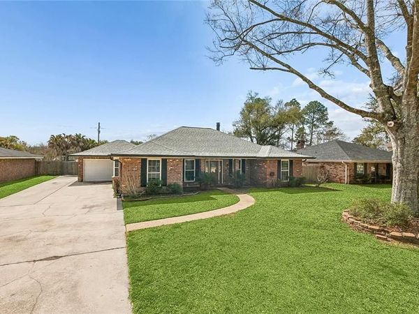 248 DEVON Road , LaPlace, LA 70068