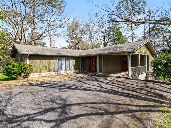 4 Pine Knoll Street, Newnan, GA 30263