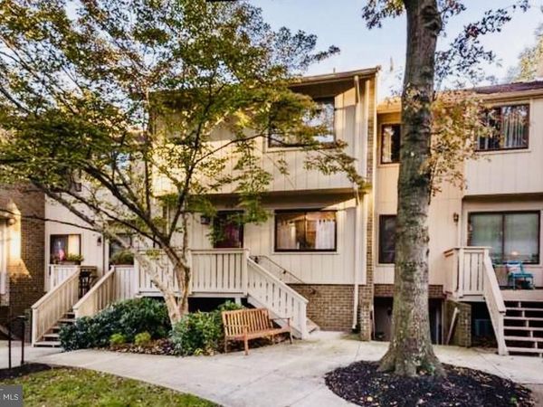 2716 GLENGYLE DRIVE, VIENNA, VA 22181