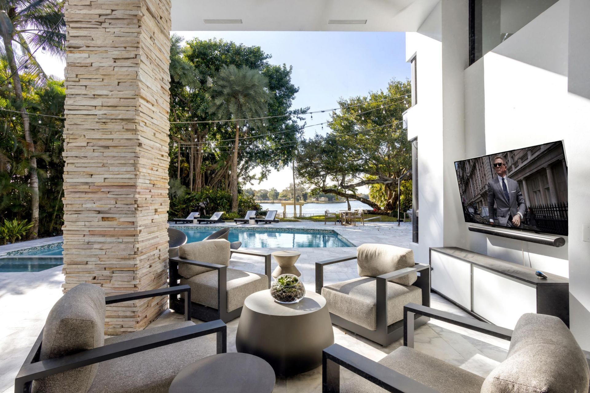 1080 Lake Drive, Delray Beach, FL 33444 Photo