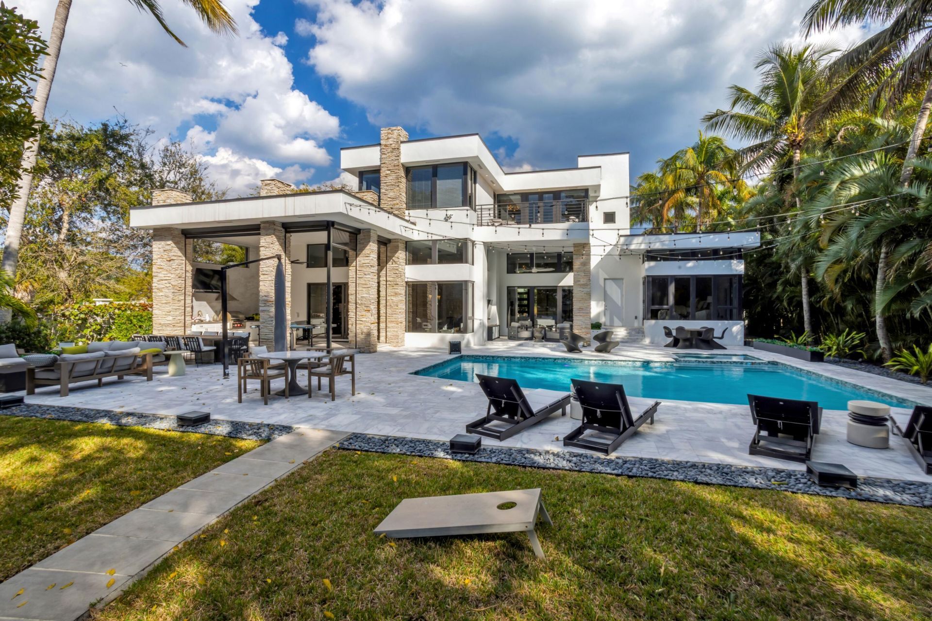 1080 Lake Drive, Delray Beach, FL 33444 Photo