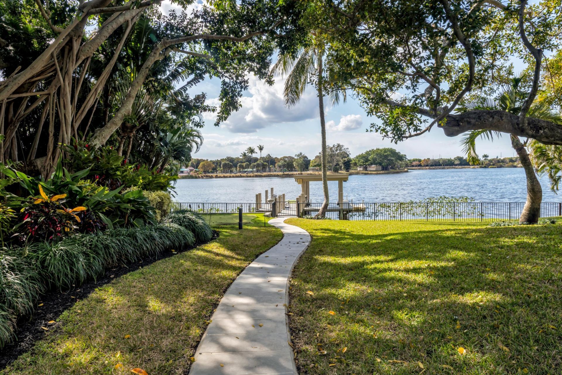1080 Lake Drive, Delray Beach, FL 33444 Photo
