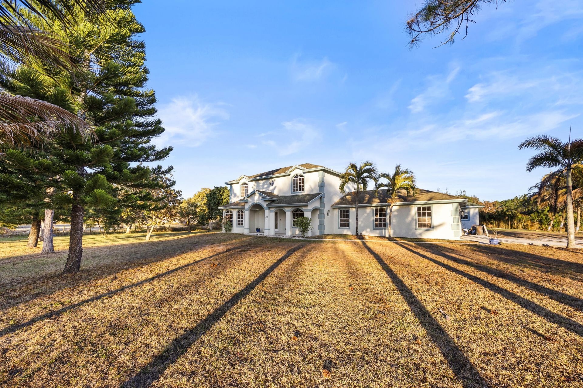 6934 Grapeview Boulevard, The Acreage, FL 33470 Photo