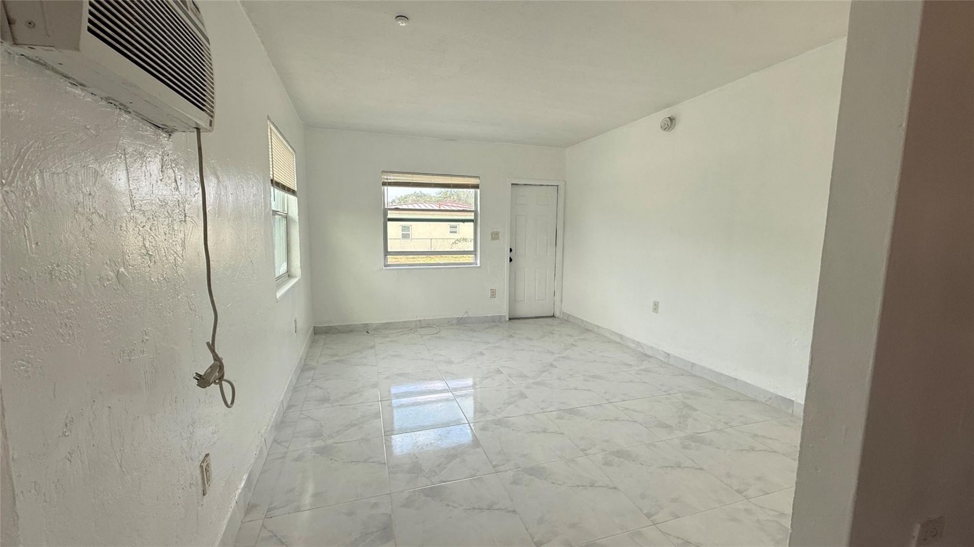 832 NW 10th Street, Unit 1, Hallandale Beach, FL 33009 Photo