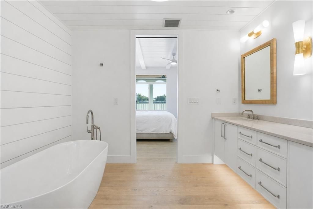 4000 Gulf Shore Blvd N, Unit 3000, Naples, FL 34103 Photo