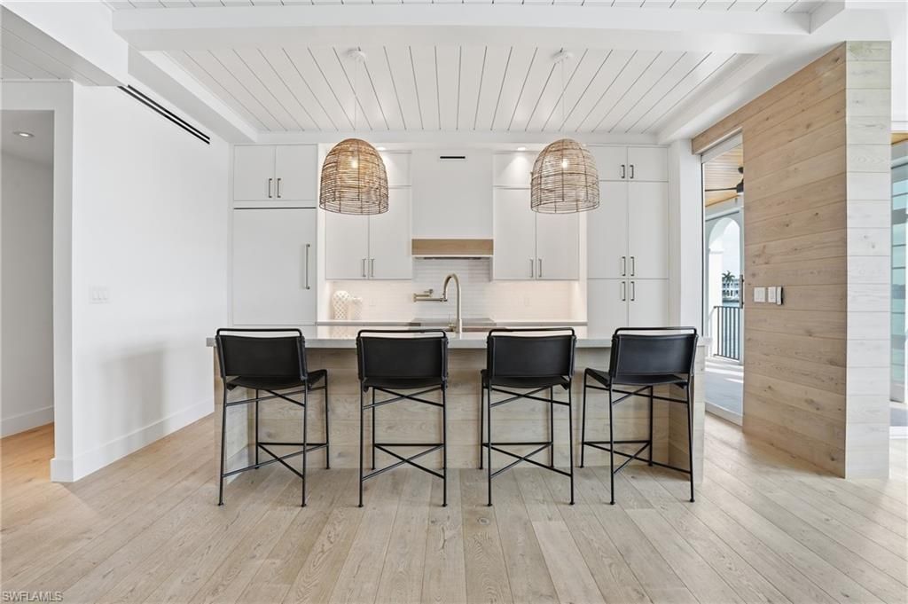 4000 Gulf Shore Blvd N, Unit 3000, Naples, FL 34103 Photo