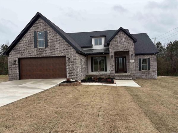 2115 Secretariat Way, Searcy, AR 72143