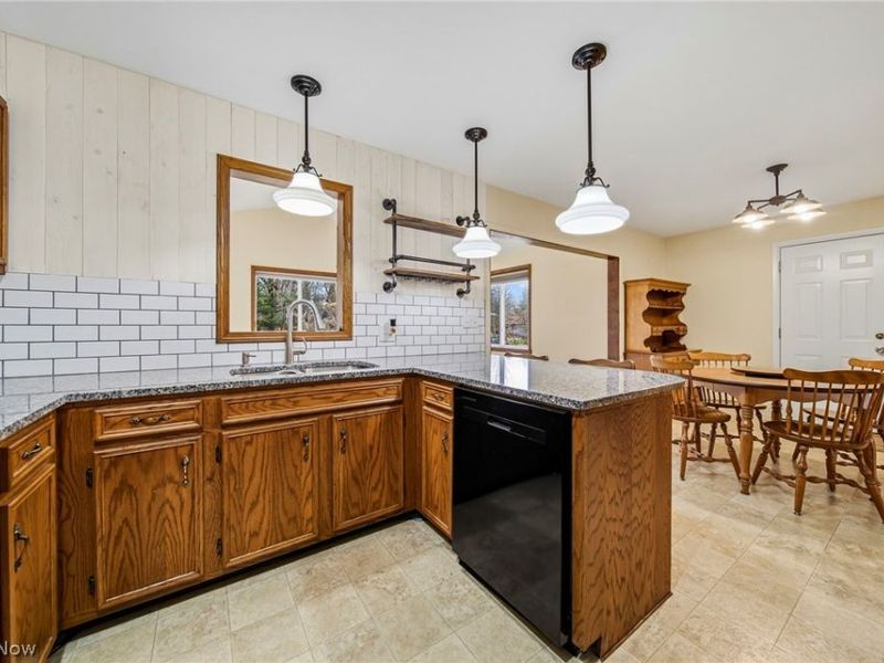 1930 E 52nd Street , Ashtabula, OH 44004 Photo 8