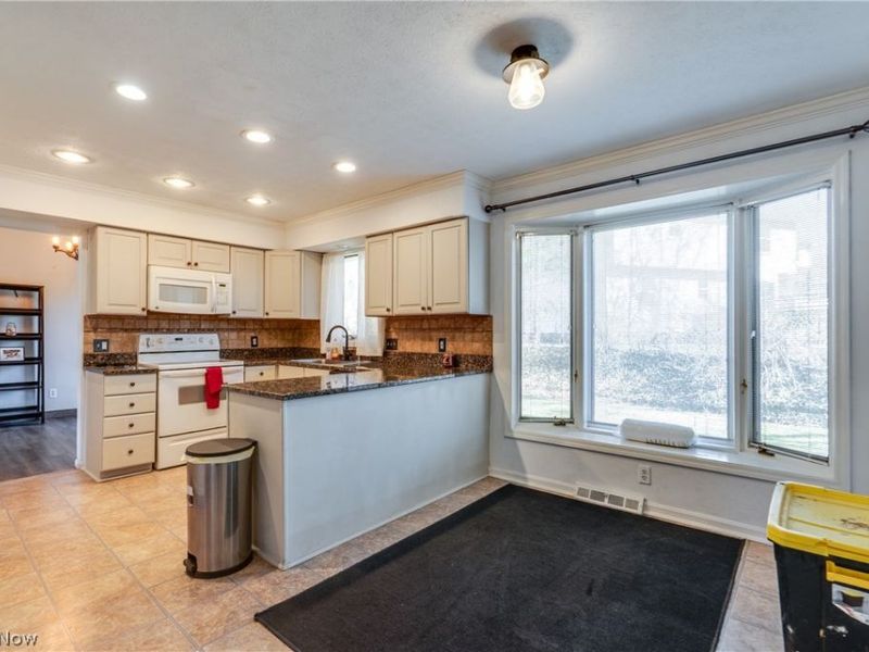 5880 Deepwood Trail, Solon, OH 44139 Photo 16