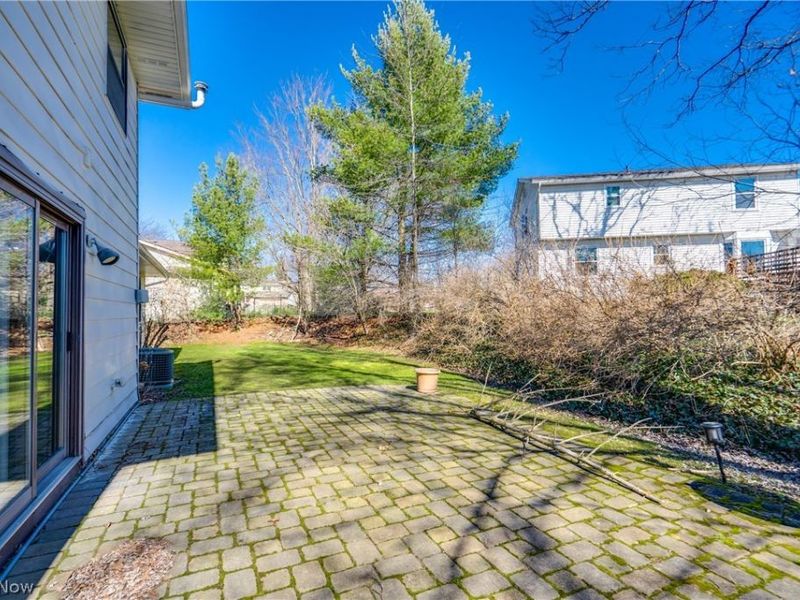 5880 Deepwood Trail, Solon, OH 44139 Photo 49