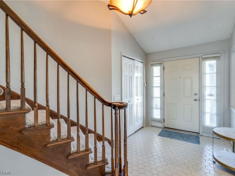 5880 Deepwood Trail, Solon, OH 44139 Photo 5