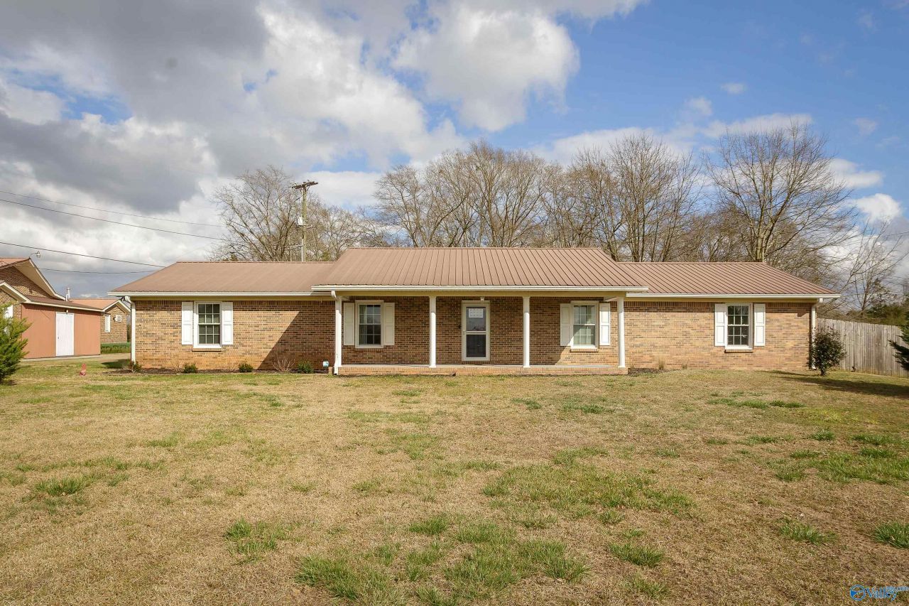 6602 County Road 81, Danville, AL 35619 Main Photo