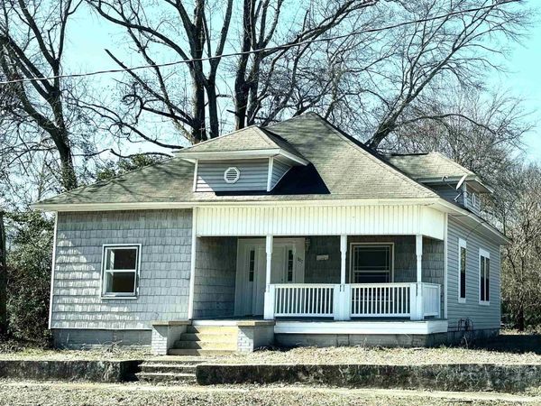 807 S 11th Street, Gadsden, AL 35901